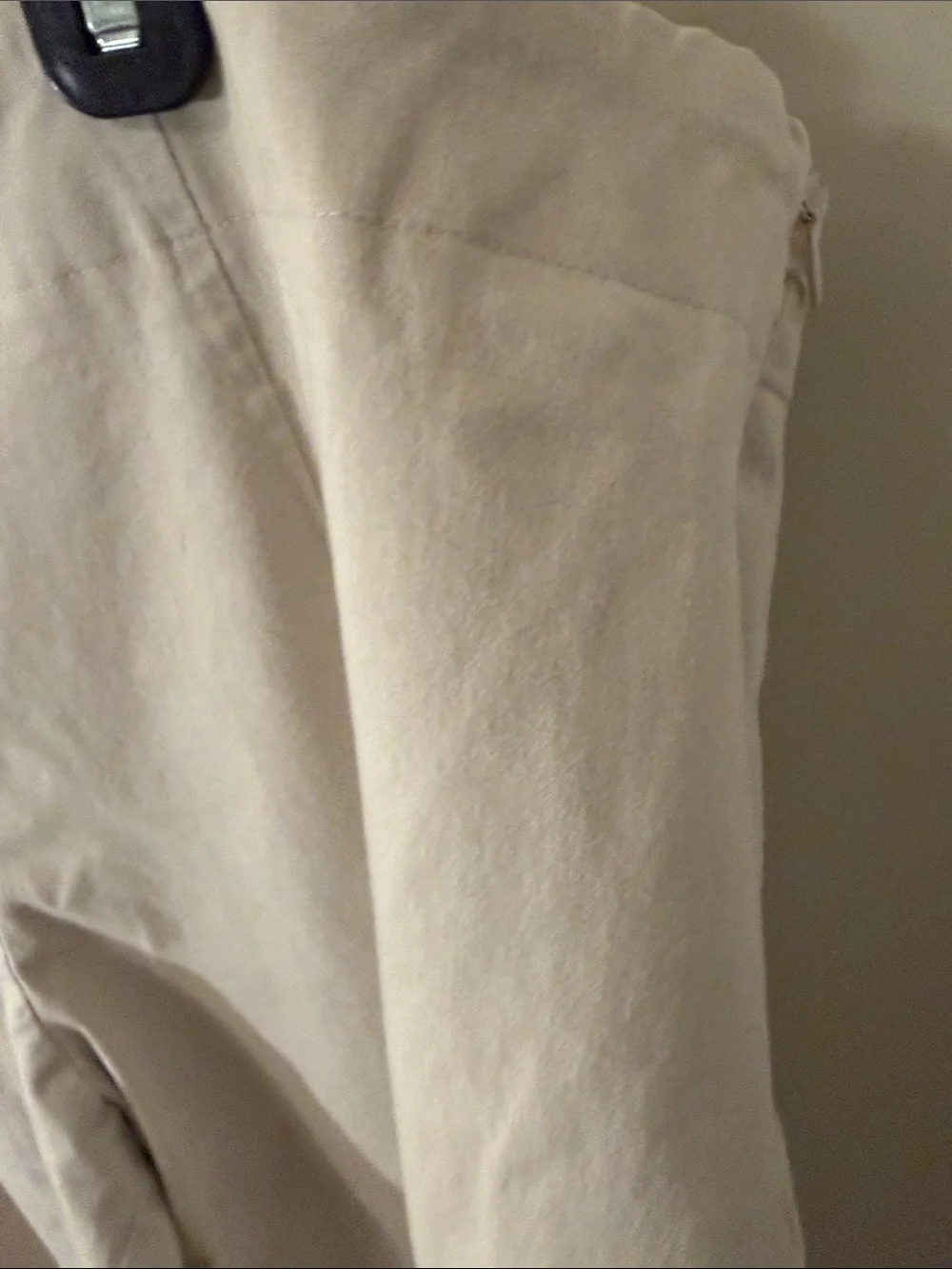 Talbots Woman Light Beige Chinos with side zip Sz 22W excellent condition